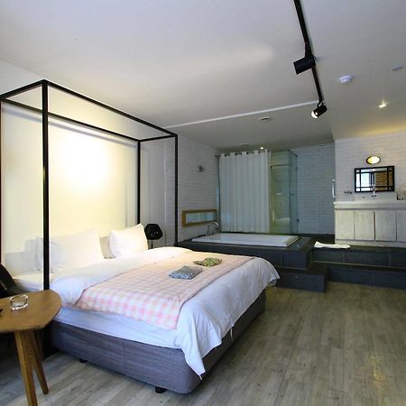 โรงแรม 25 อาวร์ 2 ปูซาน ภายนอก รูปภาพ
